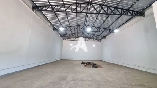 Galpão/Depósito/Armazém para alugar, 276m² no Segismundo Pereira, Uberlândia