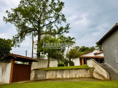 Fazenda/Sítio com 3 Quartos à venda, 241m² no Colinas I, Araçoiaba da Serra