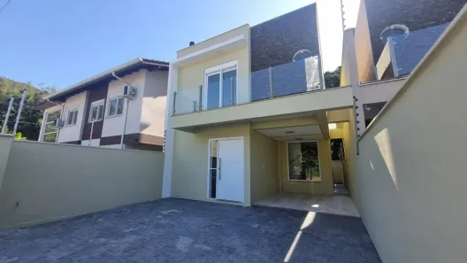 Casa com 3 Quartos para alugar, 150m² no Lagoa da Conceição, Florianópolis
