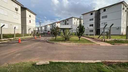 Apartamento com 2 Quartos para alugar, 10m² no Jardim Canguru, Campo Grande
