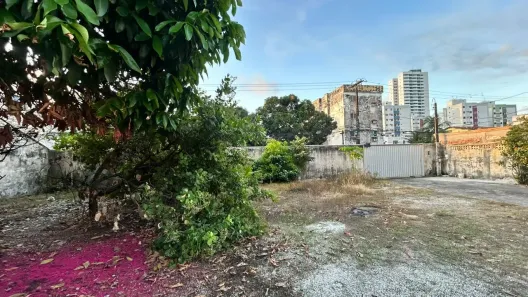 Lote/Terreno à venda, 656m² no Candeias, Jaboatão dos Guararapes