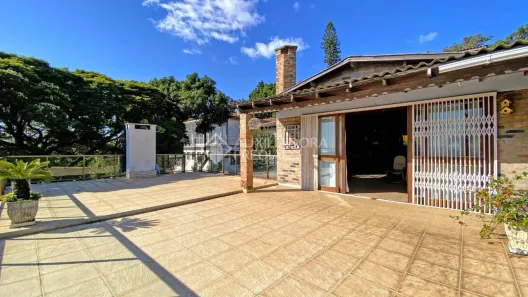 Casa com 4 Quartos à venda, 380m² no Cristal, Porto Alegre