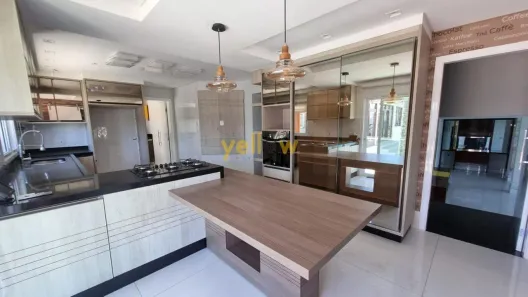 Casa de Condomínio com 4 Quartos para venda ou aluguel, 1200m² no Arujázinho I, II e III, Arujá