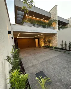 Casa com 3 Quartos à venda, 217m² no Jardim América, Goiânia