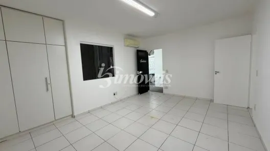 Sala Comercial para alugar, 120m² no São João, Itajaí
