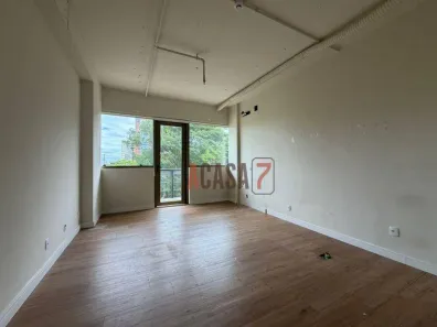 Sala Comercial à venda, 32m² no Parque Bela Vista, Votorantim