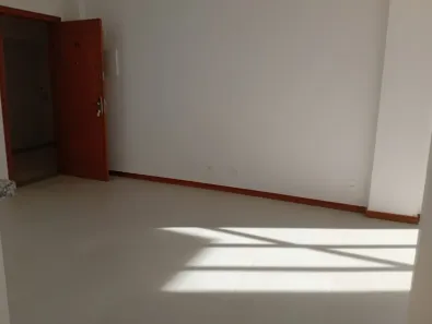 Apartamento com 2 Quartos para alugar, 70m² no Alto, Teresópolis