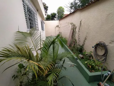 Casa com 4 Quartos à venda, 188m² no João Pinheiro, Belo Horizonte