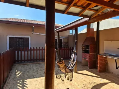 Casa com 3 Quartos à venda, 200m² no Jardim Torrão de Ouro, São José dos Campos