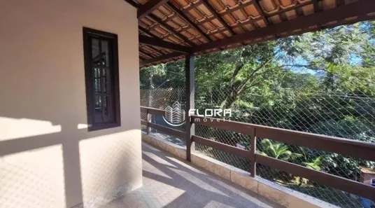 Casa com 3 Quartos à venda, 600m² no Baldeador, Niterói