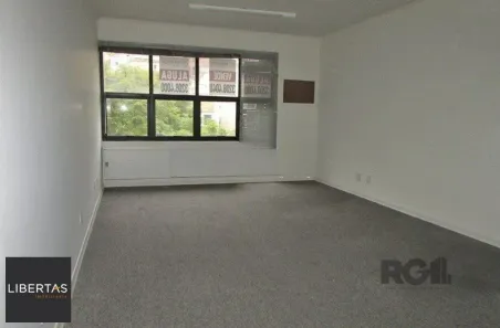 Sala Comercial à venda, 34m² no Mont Serrat, Porto Alegre