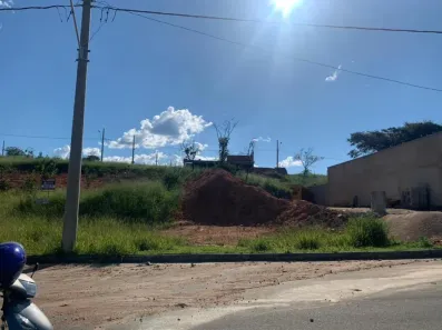 Lote/Terreno à venda, 250m² no Fábricas, São João Del Rei