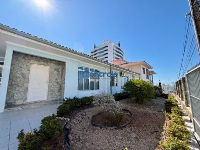 Casa com 4 Quartos à venda, 123m² no Barreiros, São José