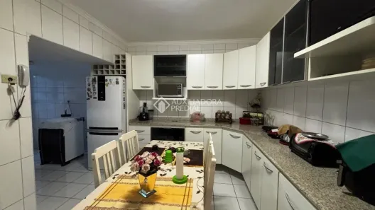 Sobrado com 3 Quartos à venda, 143m² no Vila Valparaíso, Santo André