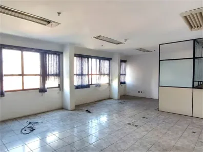 Sala Comercial para venda ou aluguel, 76m² no Centro, Santos