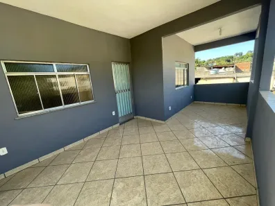 Sobrado com 2 Quartos para alugar, 55m² no Três Corações, Nova Iguaçu