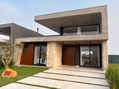 Casa de Condomínio com 4 Quartos à venda, 155m² no XANGRI-LÁ, Xangri-lá