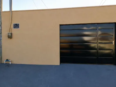 Casa com 2 Quartos à venda, 100m² no Residencial Lago de Cristal, Caldas Novas