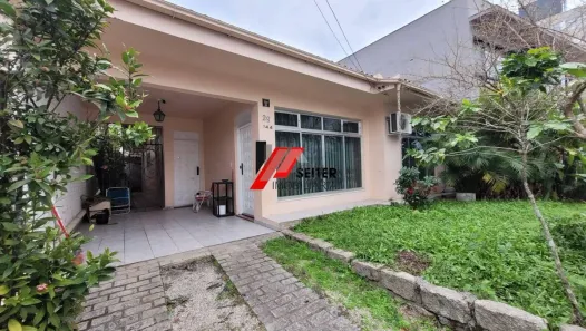 Casa com 3 Quartos à venda, 182m² no Trindade, Florianópolis