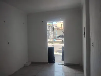 Casa com 3 Quartos para alugar, 80m² no Bonsucesso, Fortaleza