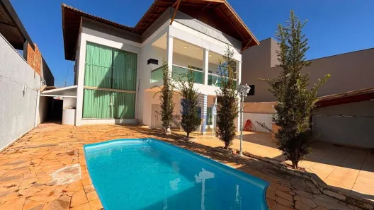 Casa de Condomínio com 2 Quartos para venda ou aluguel, 300m² no Residencial Lago Sul, Bauru
