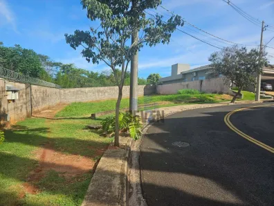 Lote/Terreno à venda, 600m² no Vila Aviação, Bauru