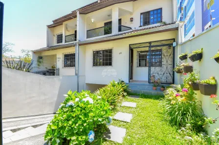 Sobrado com 3 Quartos à venda, 215m² no Bacacheri, Curitiba