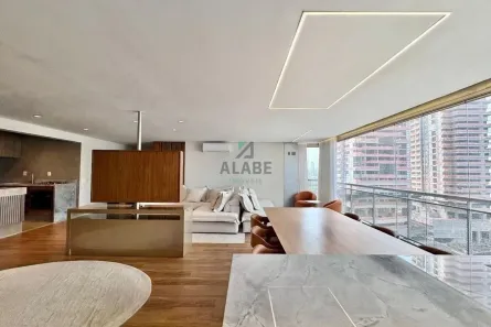 Apartamento com 3 Quartos à venda, 197m² no Jardim das Acácias, São Paulo