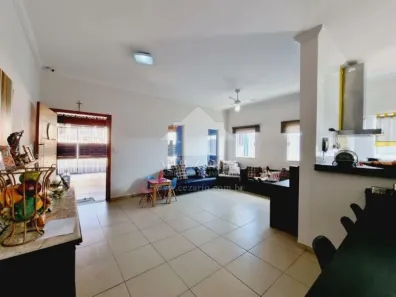 Casa com 3 Quartos à venda, 219m² no Monte Belo, Taubaté
