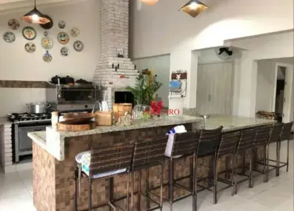 Sobrado com 3 Quartos à venda, 430m² no Vila Galvão, Guarulhos