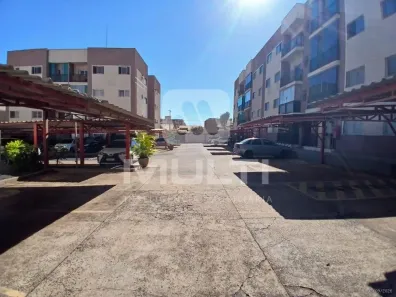 Apartamento com 2 Quartos para alugar, 56m² no Segismundo Pereira, Uberlândia