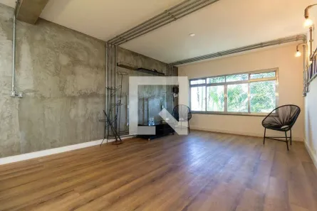 Casa com 3 Quartos à venda, 300m² no Chácara Seis de Outubro, São Paulo