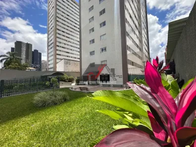Apartamento com 2 Quartos à venda, 47m² no Rebouças, Curitiba