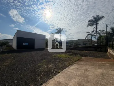 Galpão/Depósito/Armazém para alugar, 420m² no Distrito Industrial, Uberlândia