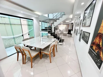 Sobrado com 3 Quartos à venda, 233m² no Vila Regente Feijó, São Paulo