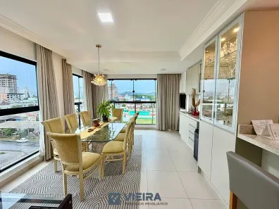 Apartamento com 3 Quartos à venda, 90m² no Centro, Camboriú
