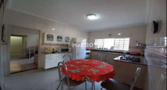 Casa com 4 Quartos à venda, 302m² no Jardim Bela Vista, Americana