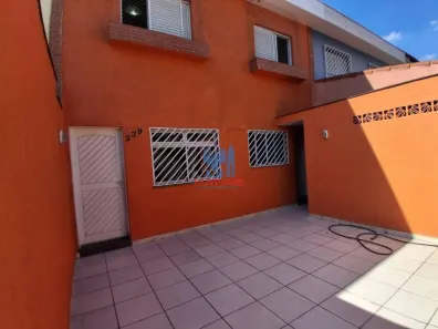 Sobrado com 2 Quartos para alugar, 70m² no Vila Rio Branco, São Paulo