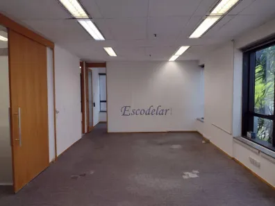 Sala Comercial à venda, 90m² no Vila Olímpia, São Paulo