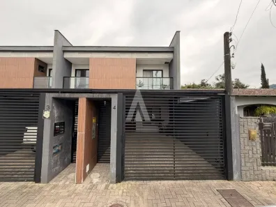 Sobrado com 3 Quartos à venda, 117m² no Bom Retiro, Joinville