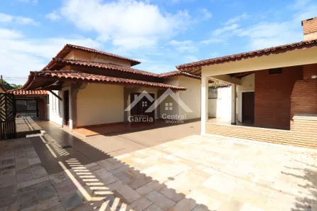 Casa com 4 Quartos à venda, 288m² no Centro, Peruíbe