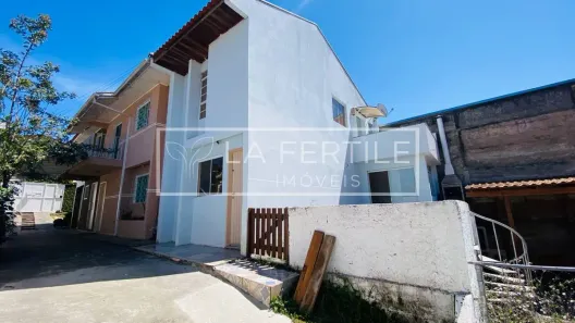 Casa de Condomínio com 2 Quartos à venda, 90m² no Pilarzinho, Curitiba