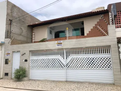 Casa com 3 Quartos à venda, 282m² no Atalaia, Aracaju