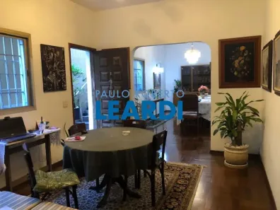 Casa com 3 Quartos à venda, 240m² no Jardim Londrina, São Paulo