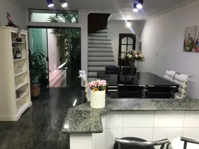 Sobrado com 3 Quartos para alugar, 280m² no Santa Maria, Santo André