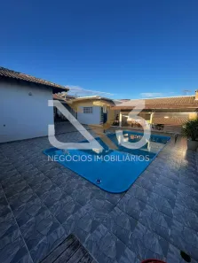 Casa com 5 Quartos à venda, 253m² no Califórnia, Londrina