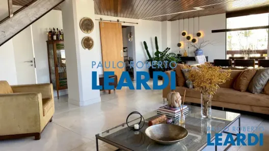 Apartamento com 3 Quartos à venda, 210m² no Sumaré, São Paulo
