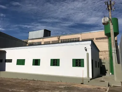 Galpão/Depósito/Armazém com 1 Quarto para alugar, 930m² no Taguatinga Norte, Brasília