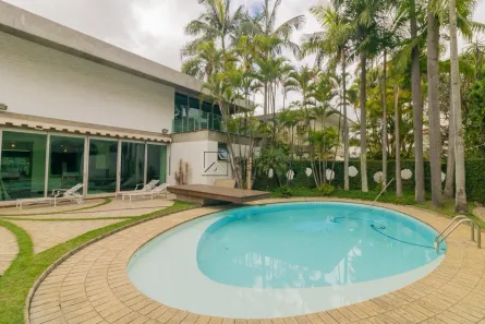 Casa com 4 Quartos à venda, 686m² no Jardim das Bandeiras, São Paulo
