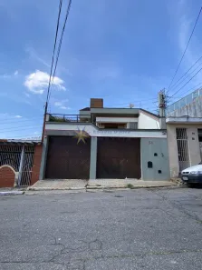 Casa com 4 Quartos para alugar, 220m² no Vila Talarico, São Paulo